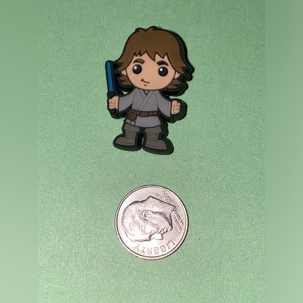 (10 for $15) Luke Skywalker Star Wars Baby Yoda Crocs Shoe Charms